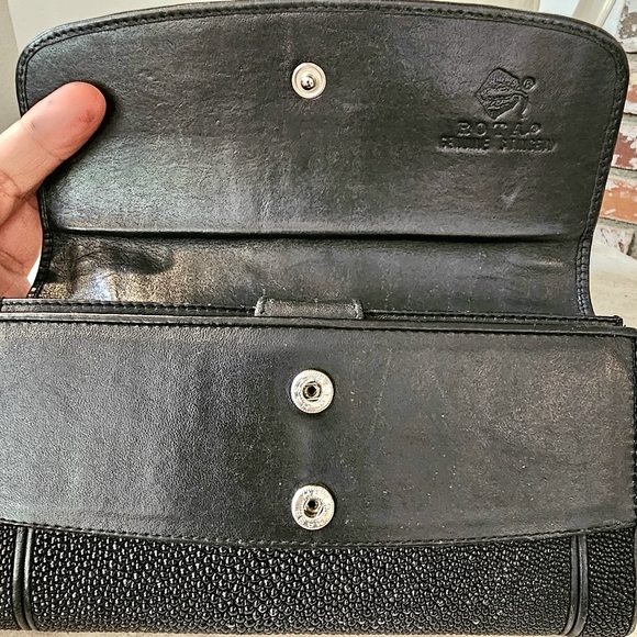 Genuine Stingray Skin Pebble Black Clutch Trifold Wallet Magnetic Closure - Picture 12 of 16